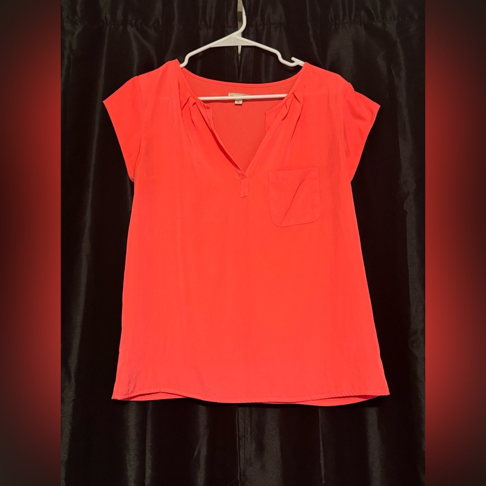 GAP Fucsia Split V-Neck Cap Sleeve Blouse